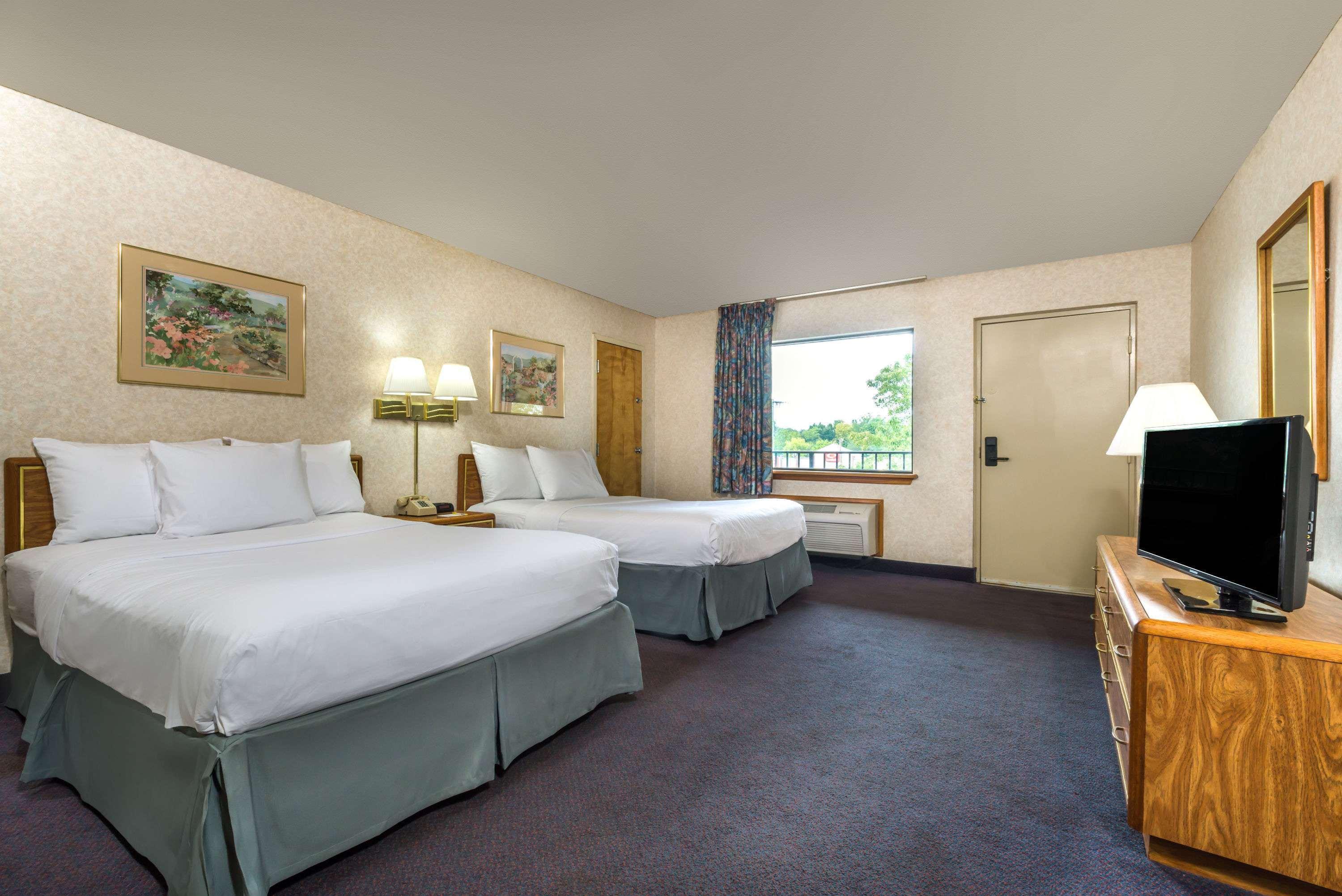 Days Inn by Wyndham Vineland Eksteriør bilde
