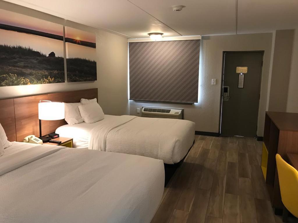 Days Inn by Wyndham Vineland Eksteriør bilde